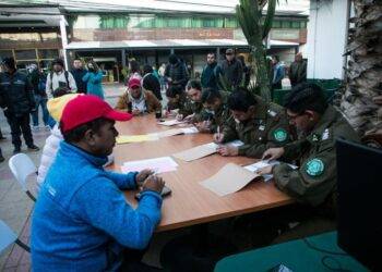 Servel y Carabineros firman convenio para sistematizar constancias por no votar