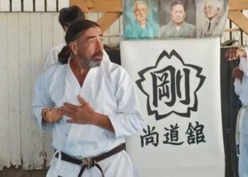 Clase de karate termina con instructor herido con arma de fuego