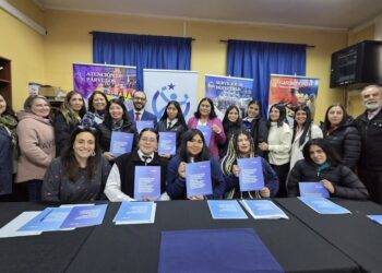 Presentan nuevo protocolo de resguardo de permanencia para estudiantes embarazadas en el sistema escolar