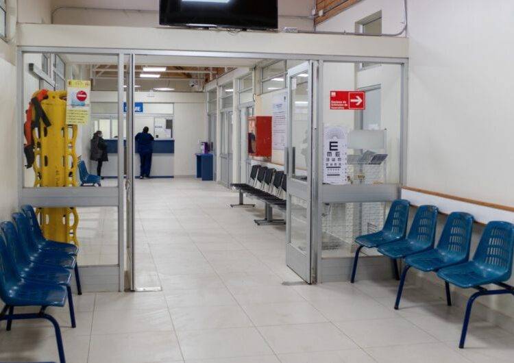 Licencias m茅dicas en Pemuco: autoridades locales piden ayuda a comunas vecinas para atender Cesfam