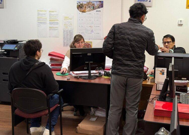 Puc贸n se prepara para implementar sistema de licencia de conducir digital