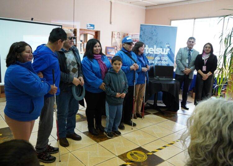 Municipio de Loncoche recibe computadores para proyecto de educaci贸n inclusiva digital para personas con discapacidad visual