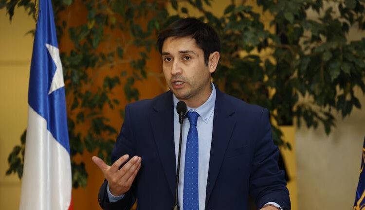 Fiscal铆a solicita desafuero de diputado Miguel 脕ngel Calisto por investigaci贸n de fraude al fisco