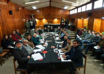 Gorbea impulsa programa integral para el desarrollo del avellano chileno