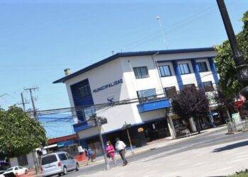 Municipalidad de Río Bueno deberá pagar $15 millones a profesora que fue acusada de maltrato a alumna