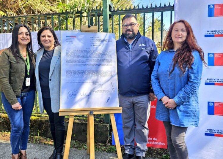 Entregan terreno a Junji para la construcción de ansiado jardín infantil y sala cuna en la localidad de Licán Ray
