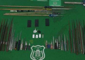 Procedimientos permiten incautar 70 armas blancas en cárceles de Valparaíso
