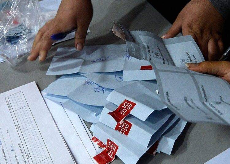 Cámara Baja aprobó y despachó multas para quienes no voten en elecciones