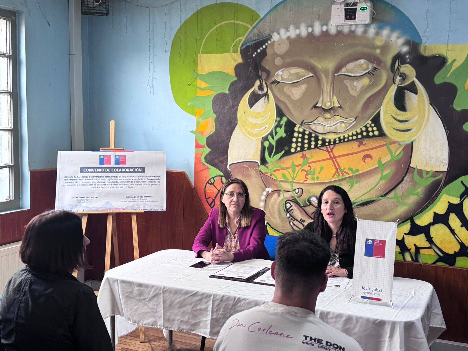 Servicios firman convenio para impulsar la autonomía económica de jóvenes en La Araucanía