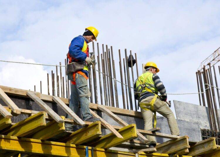 Desempleo anotó leve baja en trimestre julio-septiembre y quedó en 8,5%