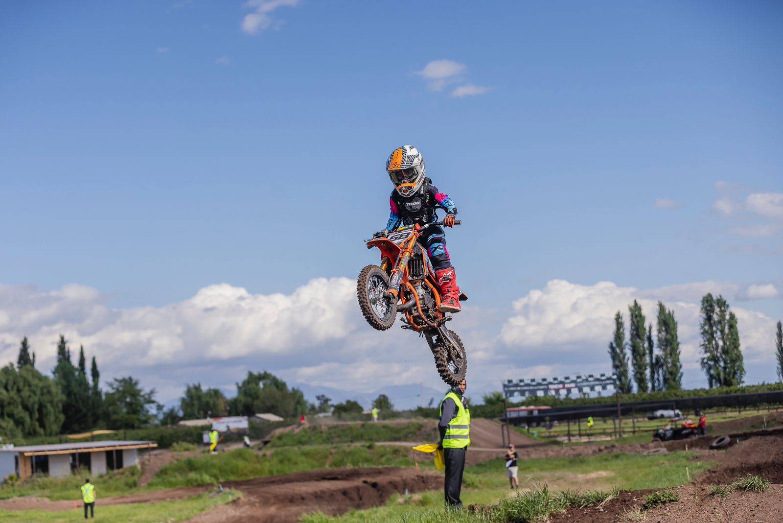 Motocrosista de Pucón se titula campeón de Chile en los 50cc