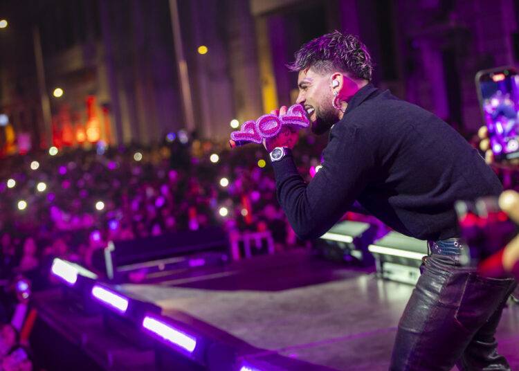 Gira Teletón 2025 suma a Gino Mella para su show en Temuco y Lautaro