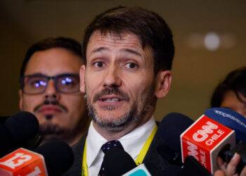 Senadores rechazaron acusación constitucional contra exministro Pardow