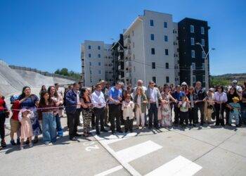 Temuco hace historia con la entrega del conjunto habitacional “Mirador del Valle 2” cumpliendo a 118 familias el sueño de la casa propia