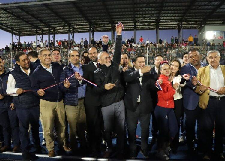 Lautaro inaugura Parque Estadio con históricos del fútbol chileno