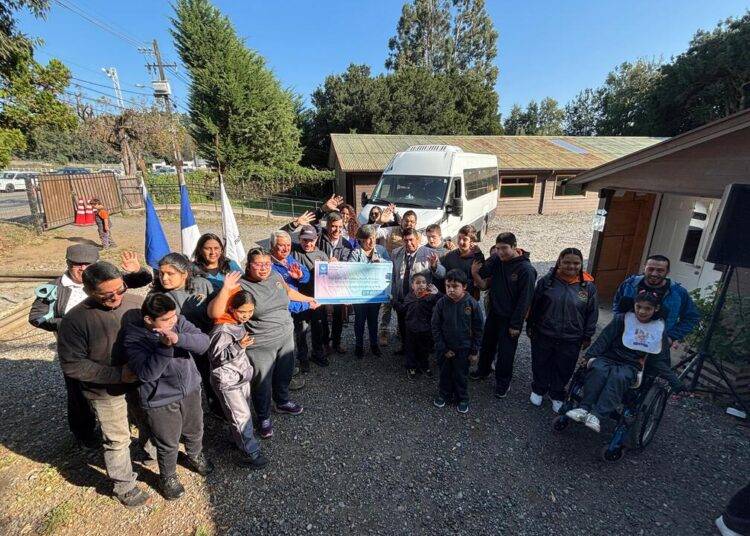 Escuela de Pucón asegura transporte para sus estudiantes