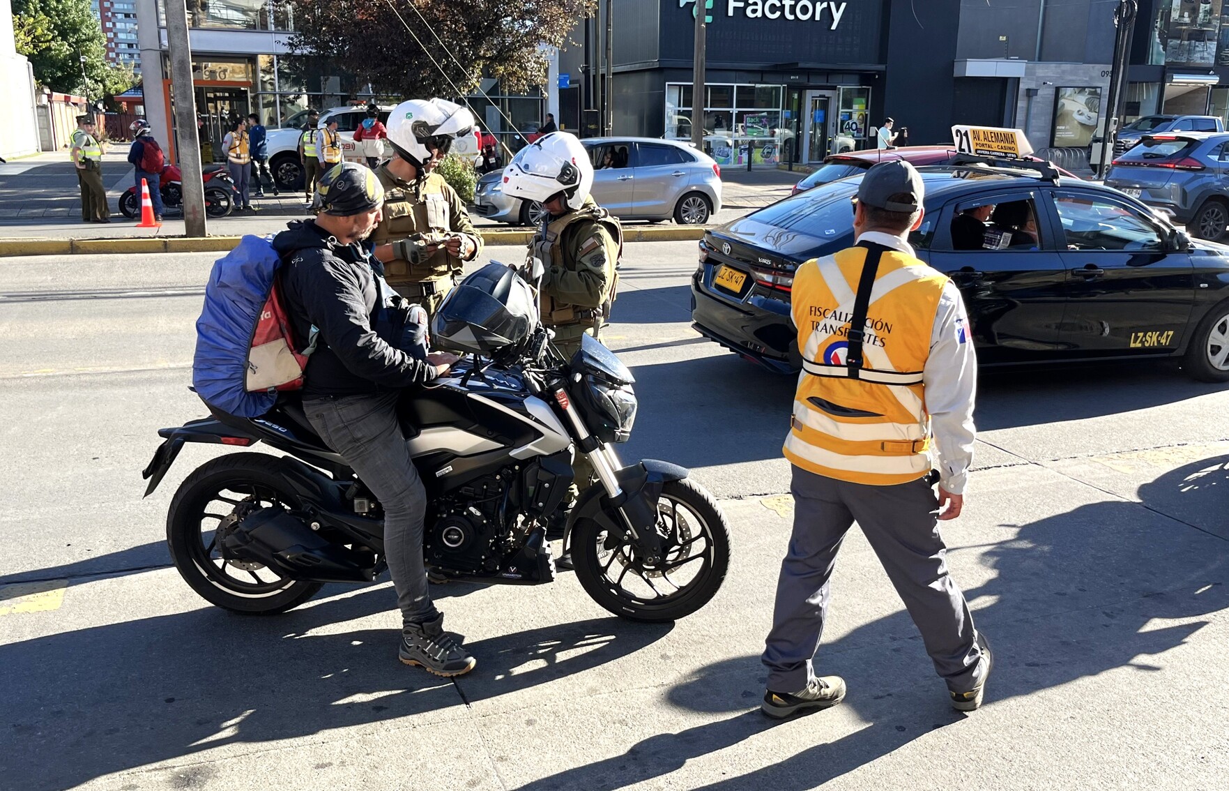 Temuco busca prevenir delitos en el rubro de los deliverys con masiva fiscalización de motociclistas