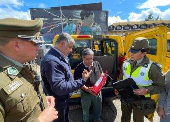 Con sello de seguridad en los furgones: Municipalidad de Padre Las Casas y Carabineros fiscalizaron servicio de transporte escolar