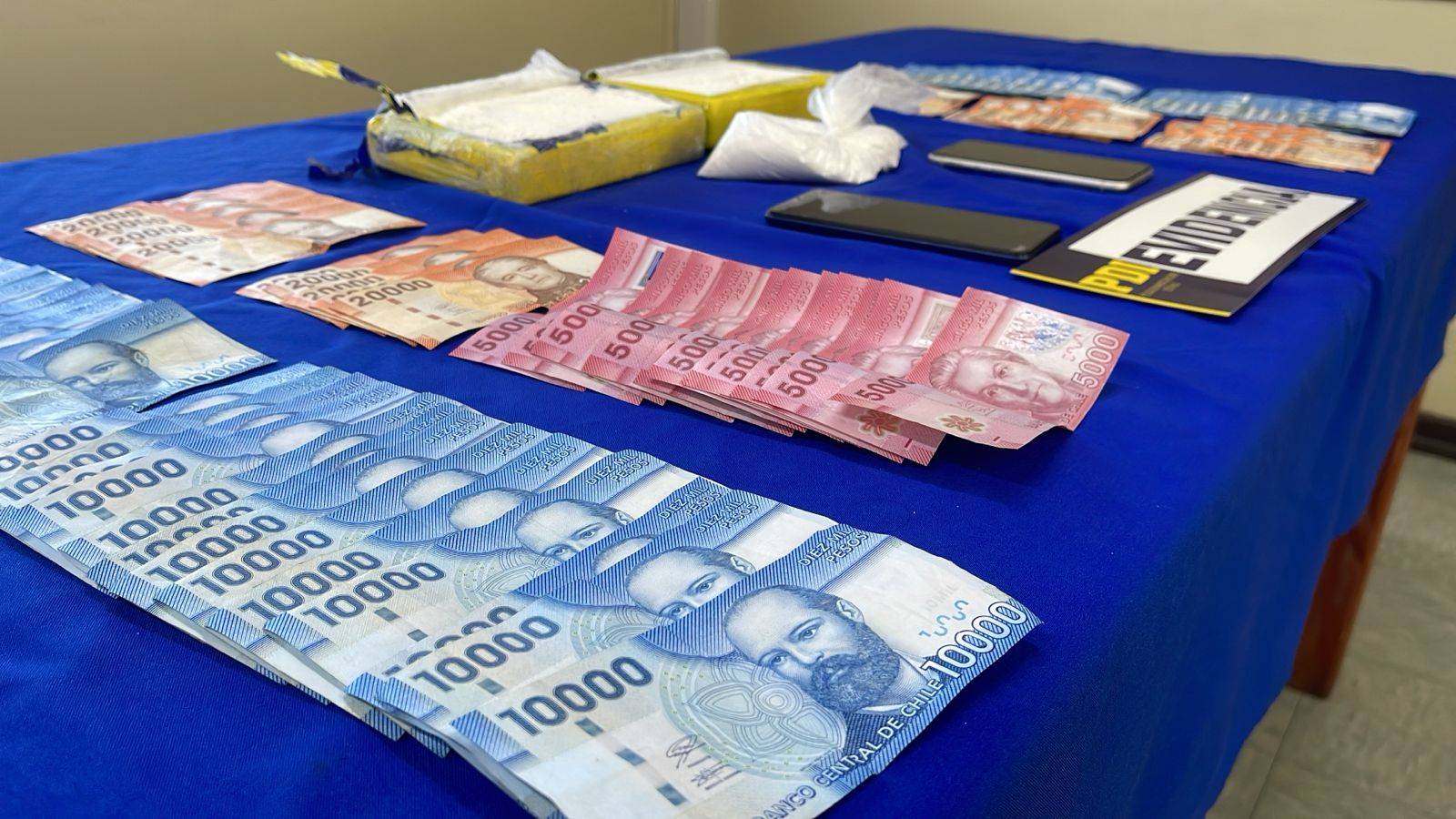 Pitrufquén: incautan más de 6.900 dosis de cocaína y detienen a tres personas