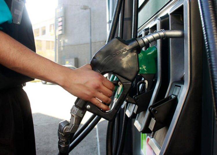 Gobierno oficializa cambio al Mepco y fija en cuatro semanas cálculo clave para precio de combustibles