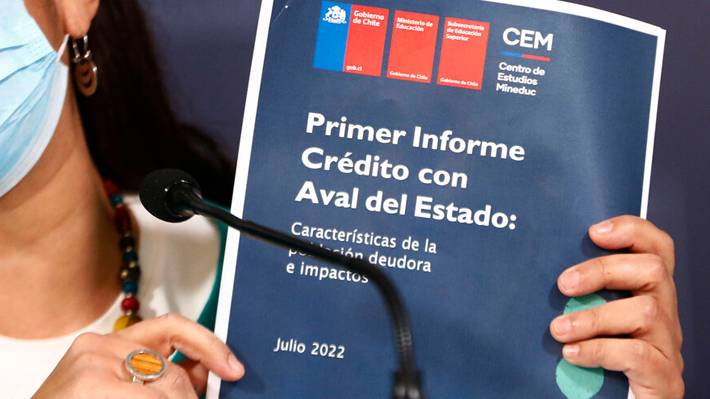 Ocho diputados y seis autoridades de Gobierno figuran como morosos del cr茅dito universitario