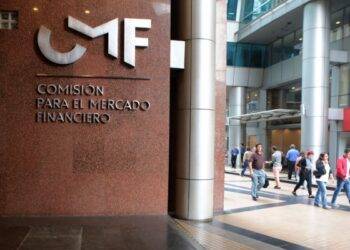 CMF denunció por estafa a ocho entidades que ofrecen créditos en sitios web y WhatsApp