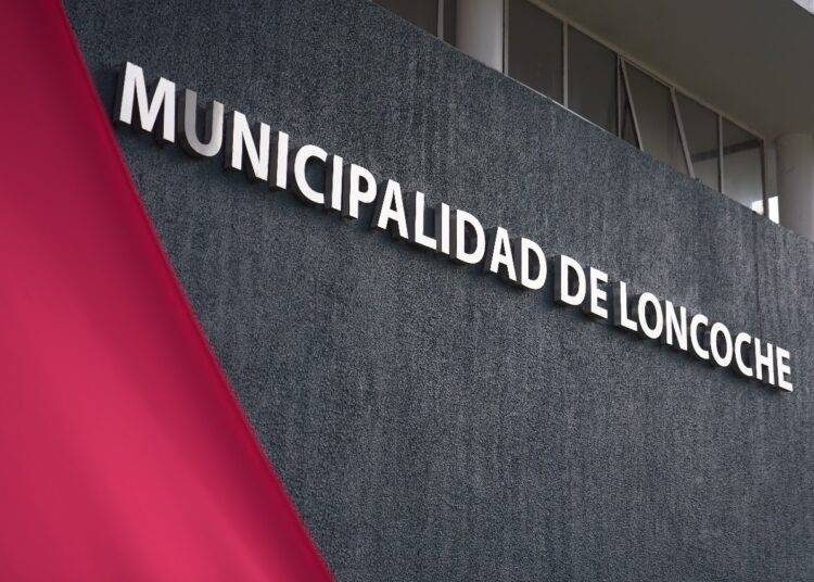 Loncoche: Destituyen a 21 funcionarios por viajes al extranjero con licencia medicas