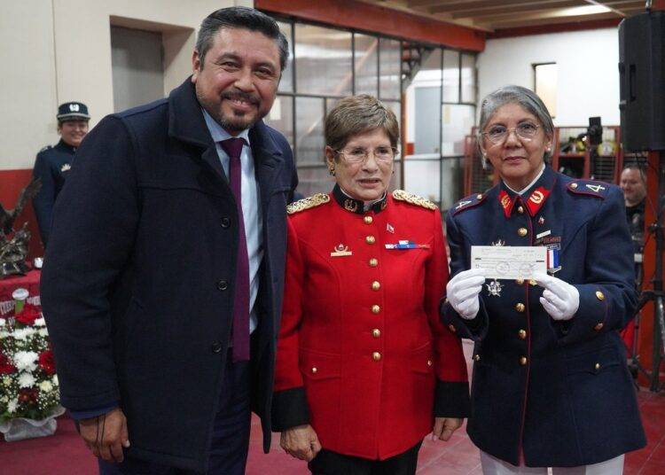 Loncoche entrega cerca de $48 millones a bomberos en histórica subvención anual