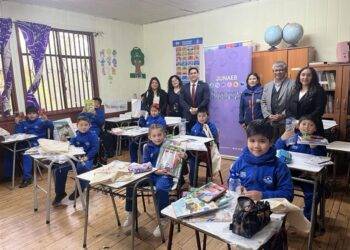 Junaeb completa entrega del 100% de útiles escolares en La Araucanía