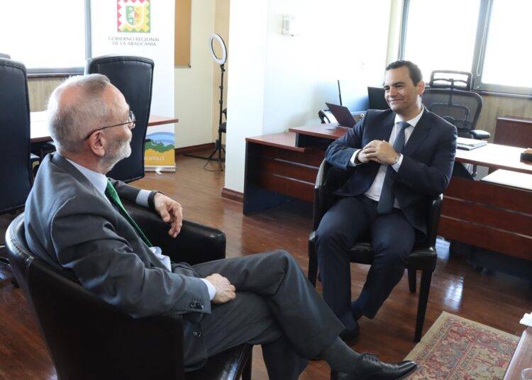 Gobernador acusa conflicto de inter茅s del fiscal regional