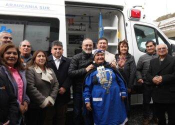 Curarrehue adquiere moderna ambulancia