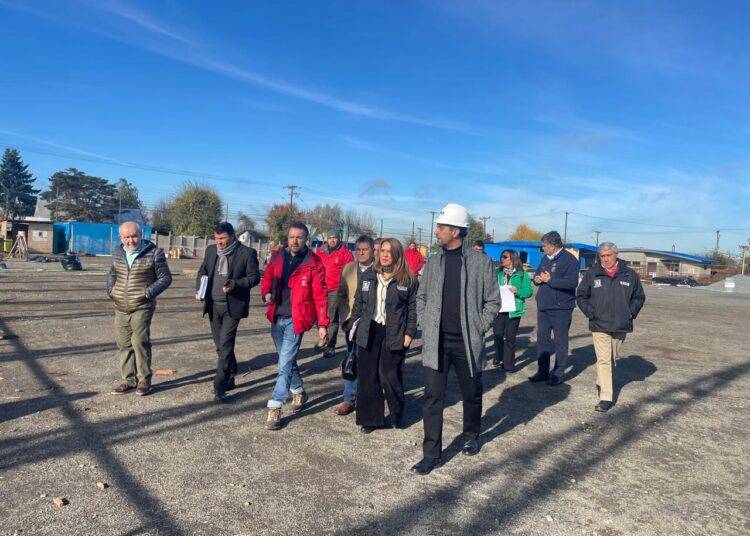 Comisión de Deportes del Core recorre obras paralizadas del Estadio El Alto Padre Las Casas