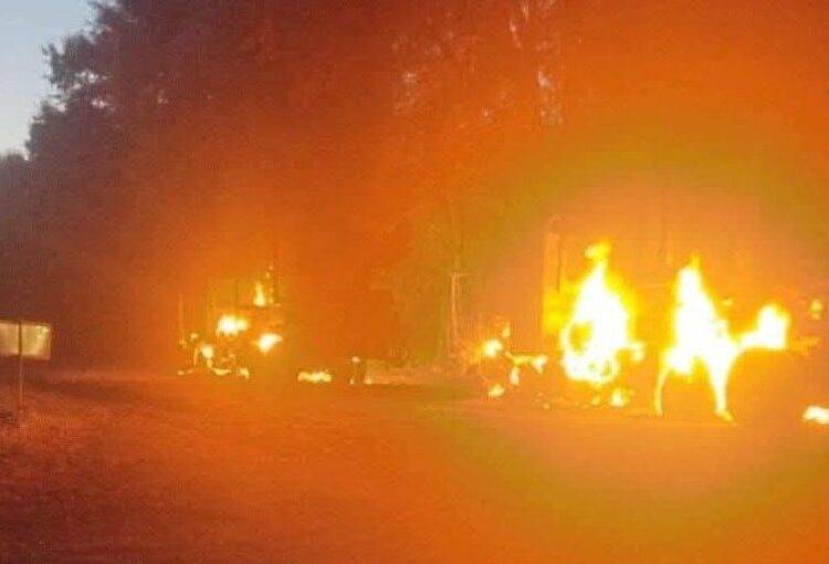 Victoria: dos camiones forestales deja nuevo ataque incendiario en Malleco