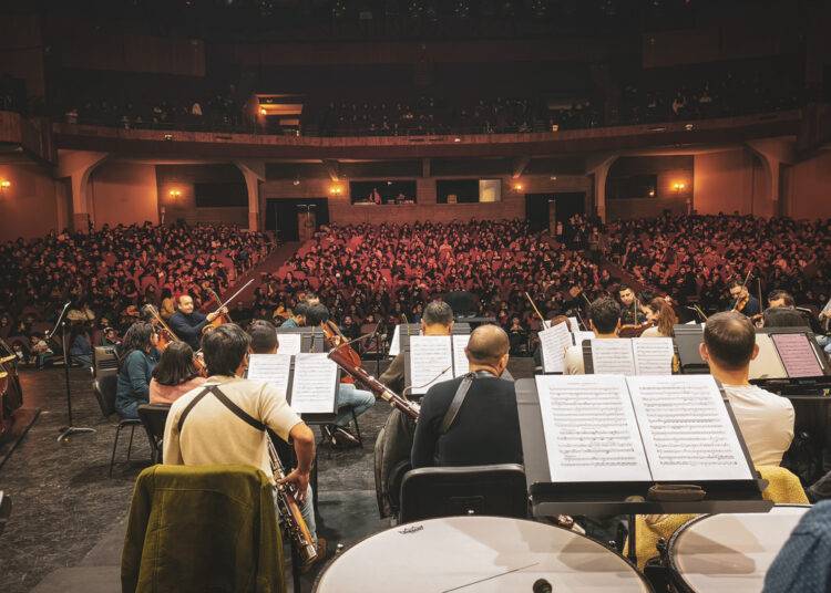 Más de mil estudiantes dieron vida al primer concierto del ciclo «Acerquémonos a la Música» 2026 de la Orquesta Filarmónica de Temuco