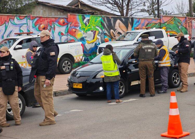 Conductor de micro es sorprendido bajo los efectos de la coca铆na en fiscalizaci贸n vehicular