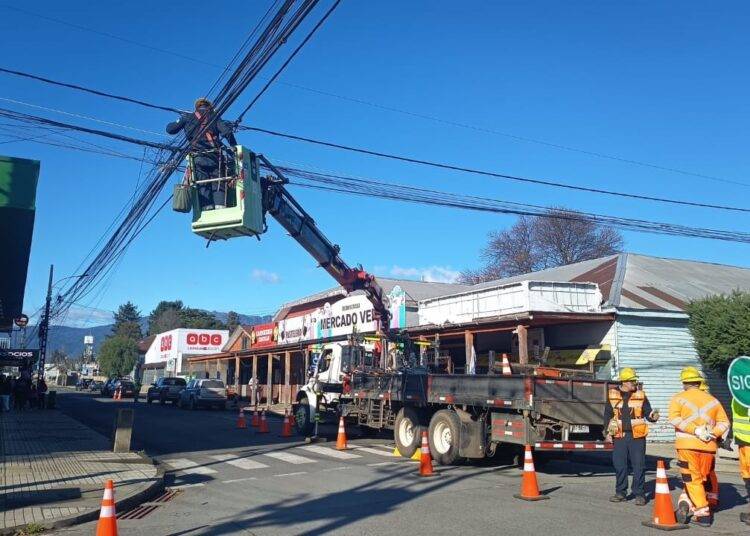 Frontel fortaleció red eléctrica del centro de la comuna de Cunco