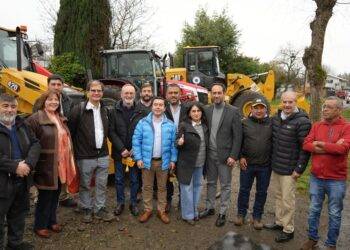 Gobierno de La Araucanía fortalece la mantención de caminos rurales con moderna maquinaria para Cunco