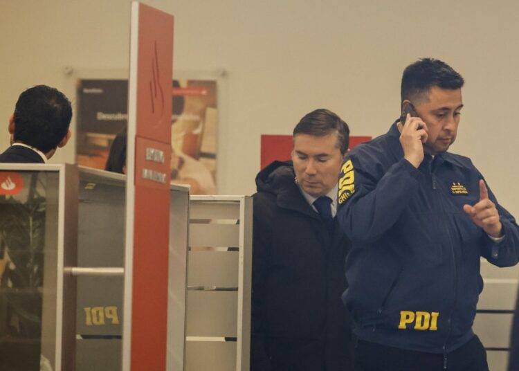 Ejecutivo de Banco Santander es detenido por vÃnculos con Tren de Aragua