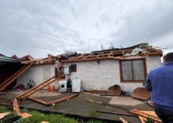 Tornado causó daños en cuatro comunas de la Región de Ñuble y dejó al menos un herido