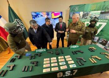 Carabineros del OS-7 Araucanía detiene a dos sujetos e incauta arsenal de armas de fuego