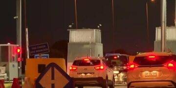 Mujer dio a luz al costado de ruta: trabajadora de peaje no permitió pasar porque no tenía efectivo
