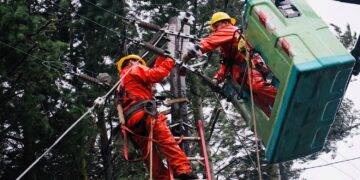 CGE activa plan de acción preventivo ante viento puelche que afectaría a la zona lacustre de La Araucanía