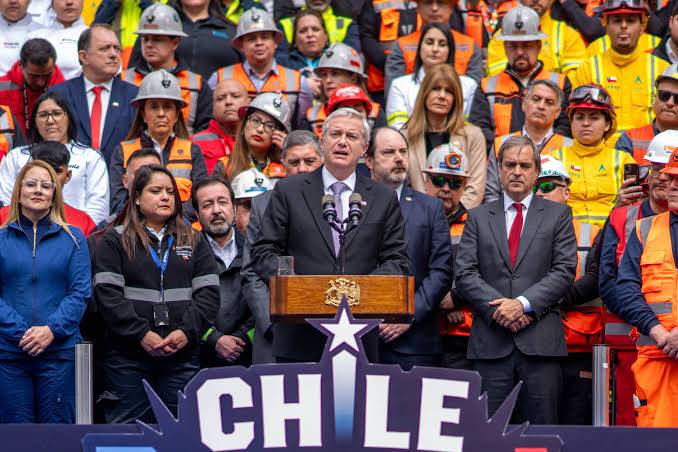 Kast lanza plan que promete más de 100 mil empleos